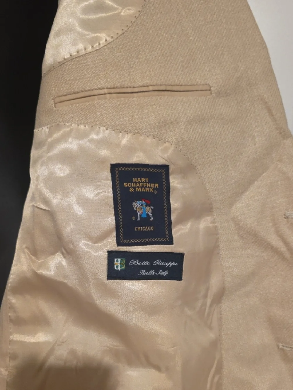 Vintage 100% Silk Hart Schaffner Marx Two-Button Sport Coat